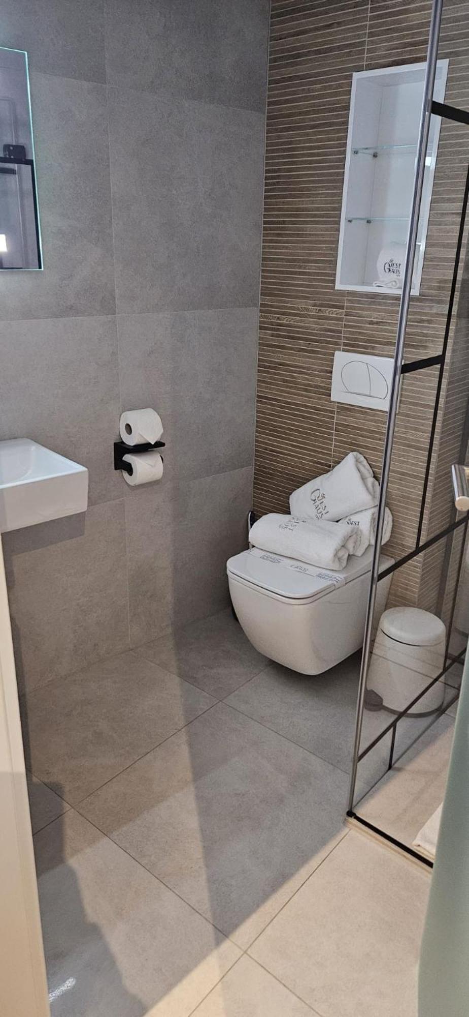 Guesthaus 1 Apartman Düdelingen Kültér fotó